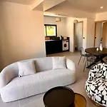 Maison Di Fiori, Location Neuve Avec Piscine בית נופש *
