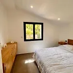 Maison Di Fiori, Location Neuve Avec Piscine