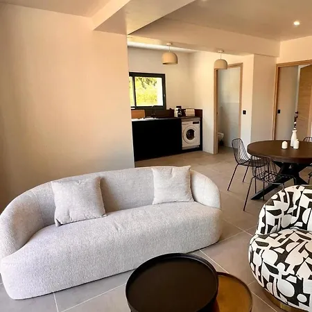 Maison Di Fiori, Location Neuve Avec Piscine Vakantiehuis *