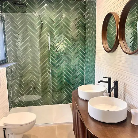 Maison Di Fiori, Location Neuve Avec Piscine Vakantiehuis *