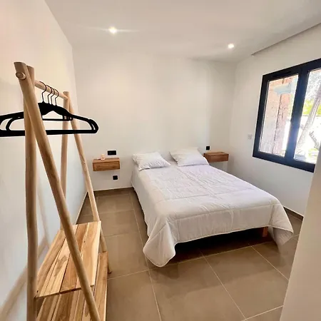 Vakantiehuis Maison Di Fiori, Location Neuve Avec Piscine *