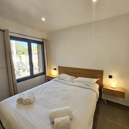 Maison Di Fiori, Location Neuve Avec Piscine Vakantiehuis