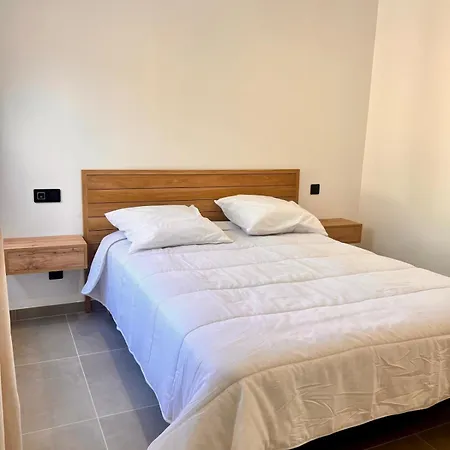 Maison Di Fiori, Location Neuve Avec Piscine Дом отдыха Порто-Веккьо