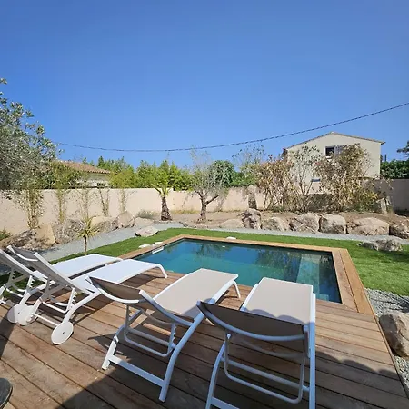 Maison Di Fiori, Location Neuve Avec Piscine Feriehus