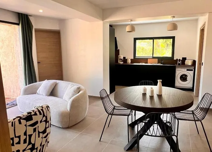 Feriehus Maison Di Fiori, Location Neuve Avec Piscine Porto-Vecchio (Corsica)