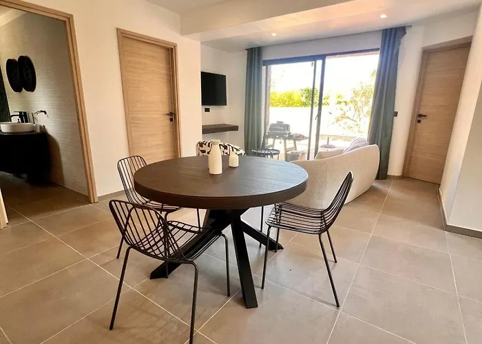 Prázdninový dům Maison Di Fiori, Location Neuve Avec Piscine