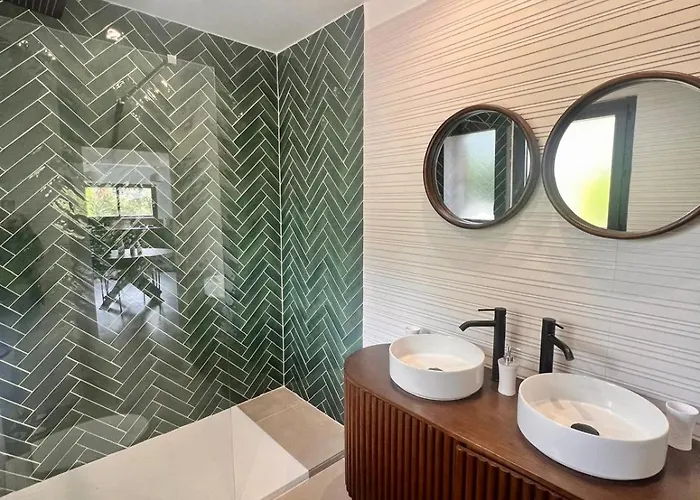 Maison Di Fiori, Location Neuve Avec Piscine * Porto-Vecchio (Corsica)