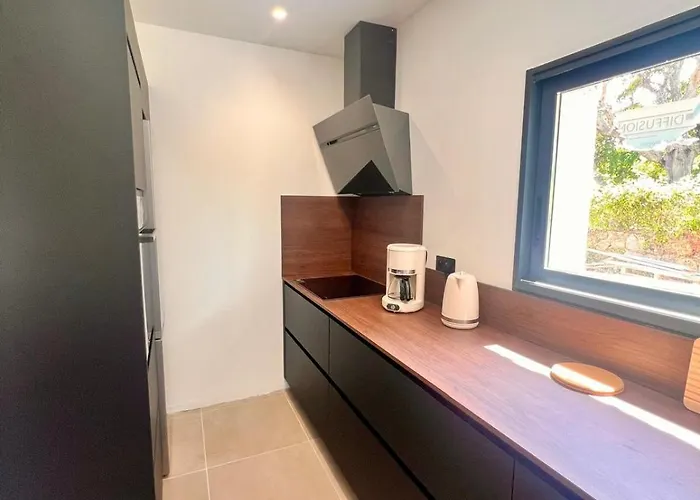 Prázdninový dům Maison Di Fiori, Location Neuve Avec Piscine