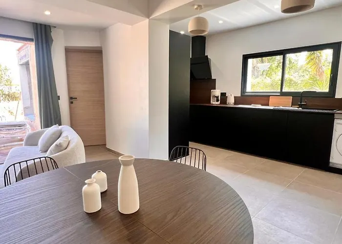 Feriehus Maison Di Fiori, Location Neuve Avec Piscine Porto-Vecchio (Corsica)