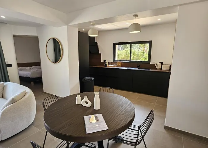 Maison Di Fiori, Location Neuve Avec Piscine Feriehus Porto-Vecchio (Corsica)