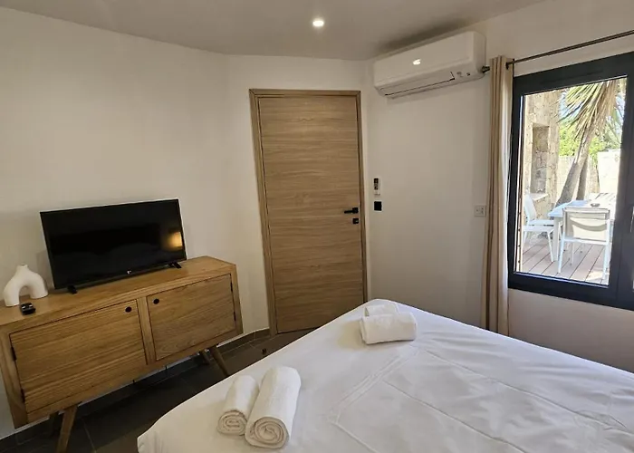 Maison Di Fiori, Location Neuve Avec Piscine Porto-Vecchio (Corsica)