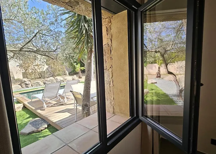 Maison Di Fiori, Location Neuve Avec Piscine Feriehus *
