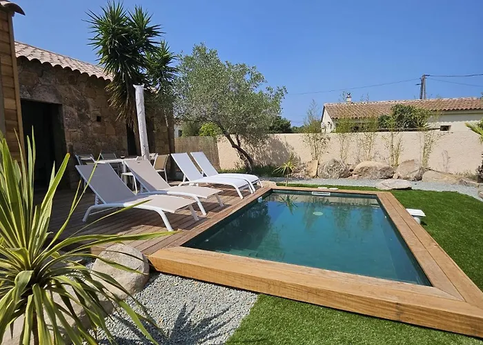 Prázdninový dům Maison Di Fiori, Location Neuve Avec Piscine