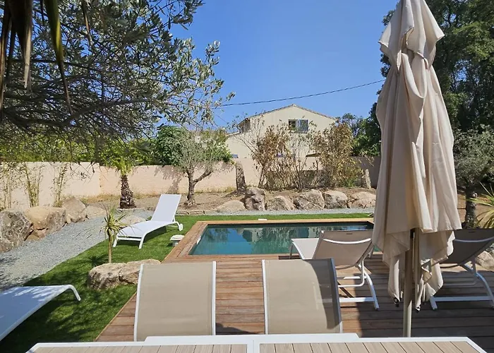 Maison Di Fiori, Location Neuve Avec Piscine Feriehus *